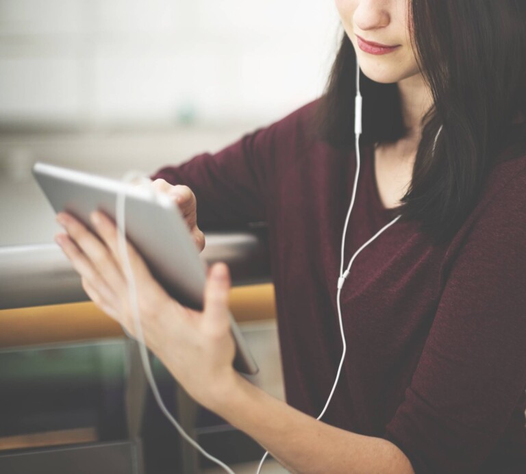 Audioteka czy Legimi zdobywają coraz większą popularność wśród czytelników?