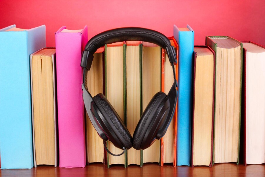 Gdzie audiobooki za darmo można posłuchać legalnie?